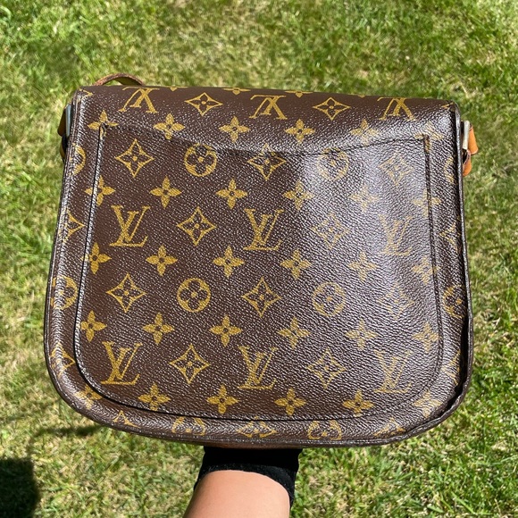 ‼️SOLD‼️❤️✨AUTHENTIC✨❤️ Authentic Louis Vuitton Saint Cloud GM - Picture 4 of 17